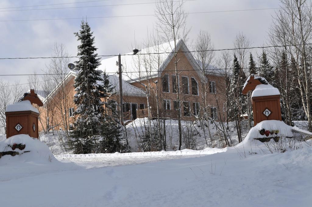 La Taniere De L'Ours Saint-Donat-de-Montcalm Exterior foto